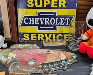 LOT OF CHEVROLET ITEMS