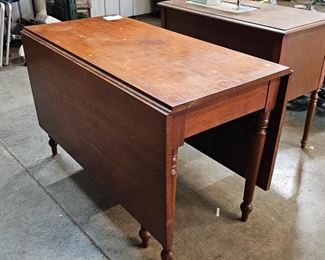 DROP LEAF TABLE