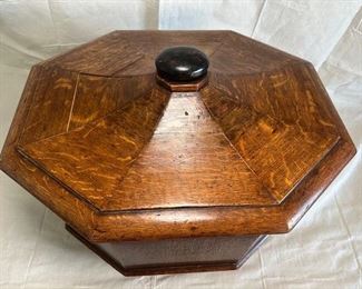 $1800, 19th C. English Regency Mahogany Wine Cellarette