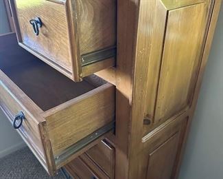 $250. Oak chest of draw 36 x 15.5 x 47