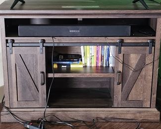 TV Stand/ Entertainment Center 