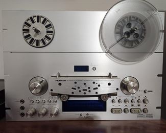 Pioneer RT 909