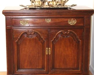 Thomasville server shown with tea set.