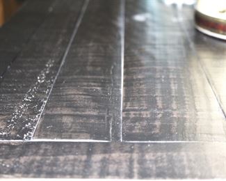 Close up of the top of the previously pictured dry bar.