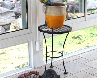 Lots of fun garden and home decorative items.