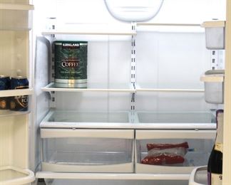 Very nice Whirlpool refrigerator.