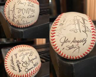 Atlanta Braves Baseball-Multiple Signatures-No Certificate 