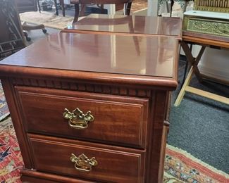 Nicght stands for bedroom set.