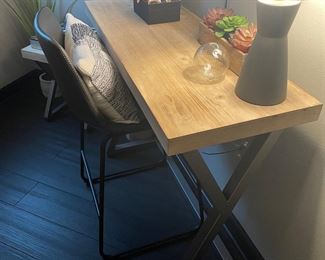 Desk and Chair: Excellent Workspace with a Modern Vibe. 