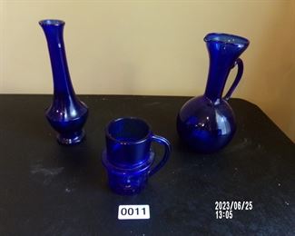 Cobalt blue "Mr. Peanut" Planters mini beer mug  vases