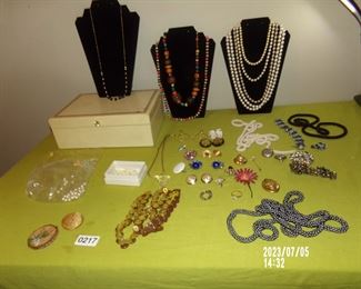 jewelry box and contents