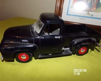 Road Legends scale Ford 1952 pick up