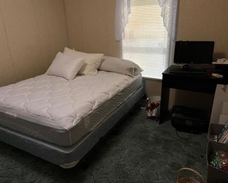 Full size bed