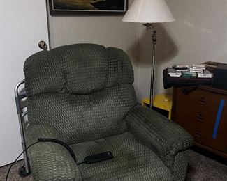 power lift recliner , lamp 
