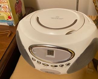 Wise compact disc player