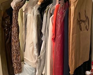 Women’s Clothing sizes are Large & Extra large - shoe size 12M. Some of brands are Coldwater Creek, Liz clairborn, Eddie Bauer, Chaps, Sag Harbor 