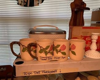 Franciscan Desert Rose set of mugs