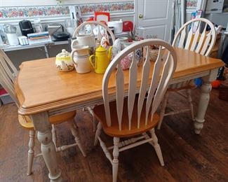 Farm house style kitchen table and four chairs
