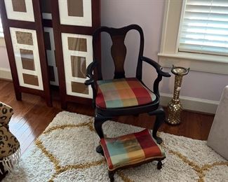 Miniature child’s arm chsir