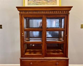China cabinet with sliding glass doirs