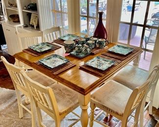 Tall breakfast table and 6 barstools