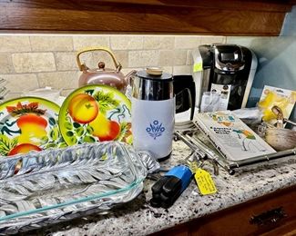 Arthur Court banana leaf casserole caddy with insert