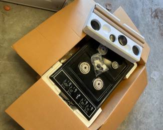 Black 30” whirlpool gas cooktop in original package all parts are present