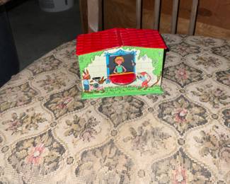 Communist made toy bank from the 40’s like new, rare and very collectible 