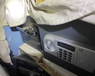 Picture of 2 Hollon Highest quality safes, not Tractor Supply or Costco cheapies 