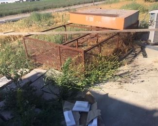 Locker/ tool or chemical locking cage