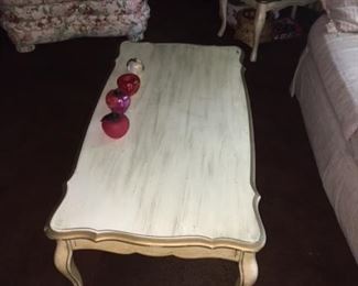 French style coffe table with glass top