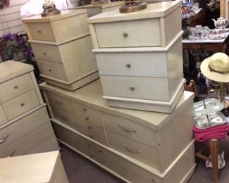 Mid Century Harmony House 50’s Full size bedroom set, includes headboard.  Hard to find! Rare!