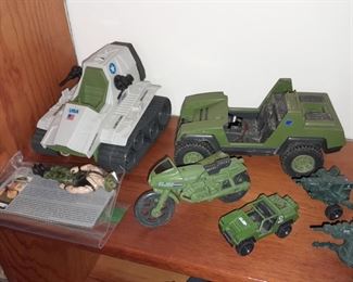 Vintage G.I.Joe Triple T Tank & Vamp Jeep