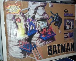Vintage Batman Batcave W/ ORIGINAL BOX! (ToyBiz)