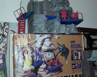 Vintage Batman Batcave W/ ORIGINAL BOX! (ToyBiz)