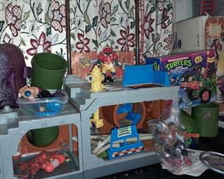 Vintage Teenage Mutant Ninja Turtles Sewer Playset W/ Figures