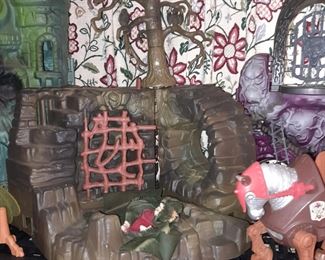 Vintage He-Man Masters Of The Universe Figures, Vehicles, Accessories, & Playsets