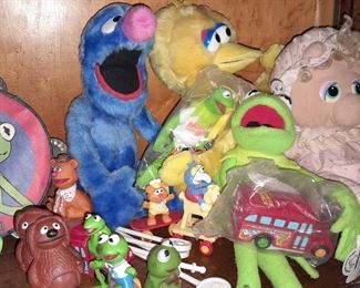 Muppets Figures & Plush