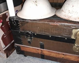 Antique Wooden Steamer Trunk Crate W/ Plexiglass Top