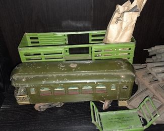Antique Lionel Train Cars