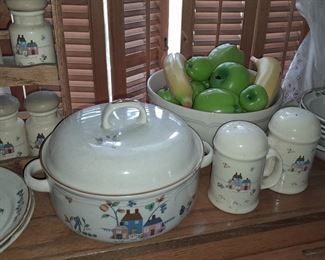 Heartland Dish Set & Accessories