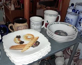 Assorted Pastries Plate Set