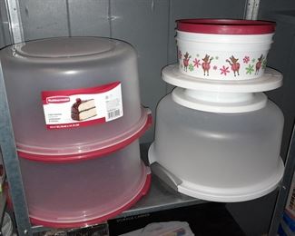 Rubbermaid Cake Keeper Storage Bins