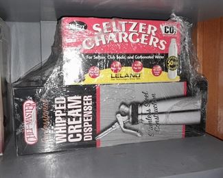 Whipped Cream Dispenser W/ Seltzer Chargers