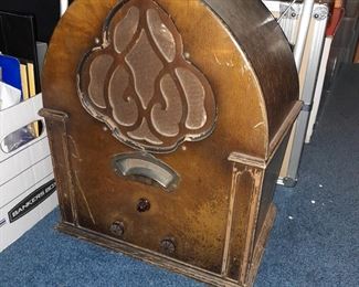 Antique Wood Case Radio