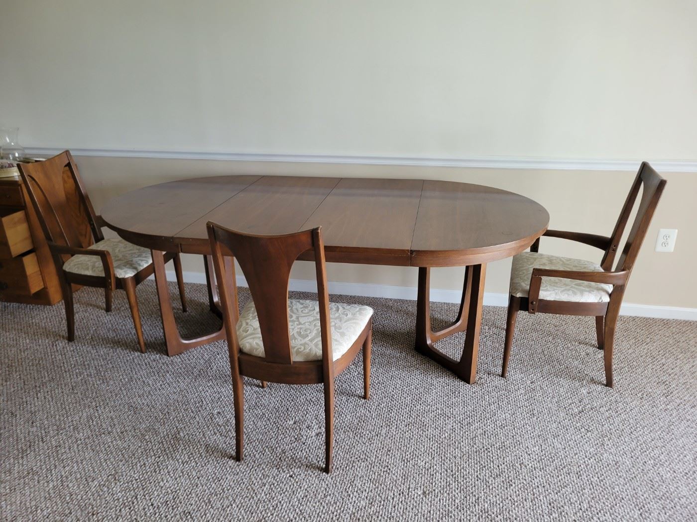Table is 80" Length x 44" Width x 29" Height 