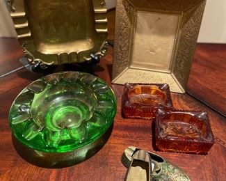 AMAZING Vintage Ashtrays...yes, the little pair of shoes IS an ashtray!