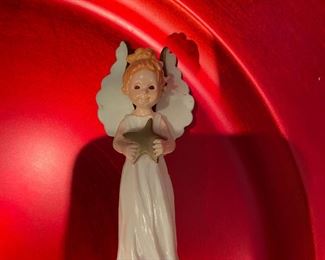 Hallmark Christmas Angel Merry Miniature 1974