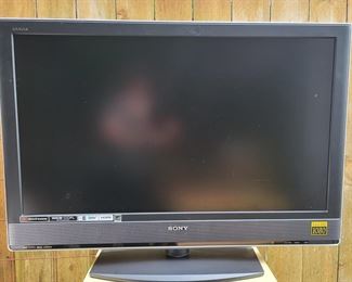Sony 40" screen Television with remote control.