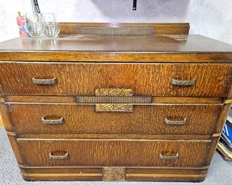 Beautiful Vintage Dresser!